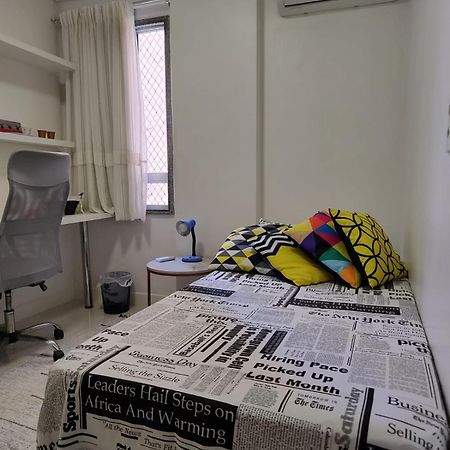 Hostel For One Com Quarto De Solteiro E Banheiro Privativos Vitória Eksteriør billede