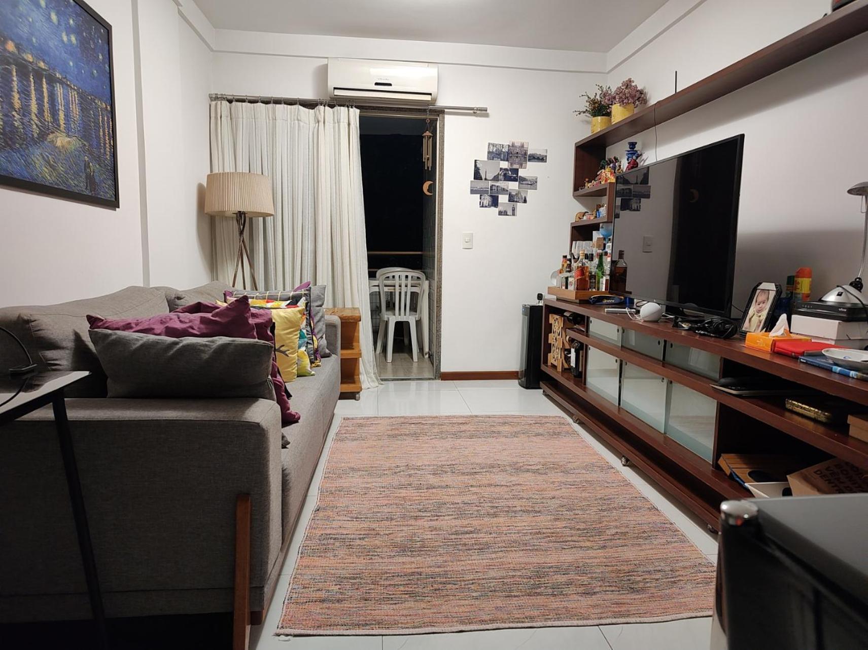 Hostel For One Com Quarto De Solteiro E Banheiro Privativos Vitória Eksteriør billede