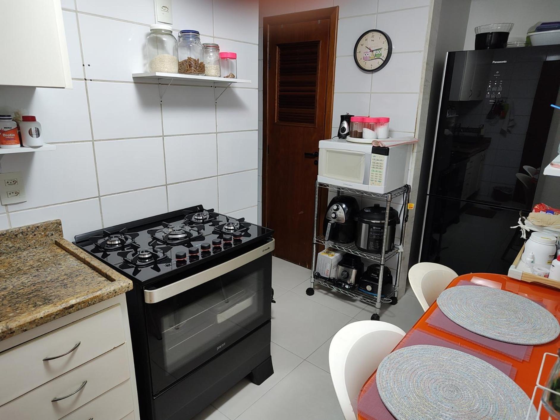 Hostel For One Com Quarto De Solteiro E Banheiro Privativos Vitória Eksteriør billede
