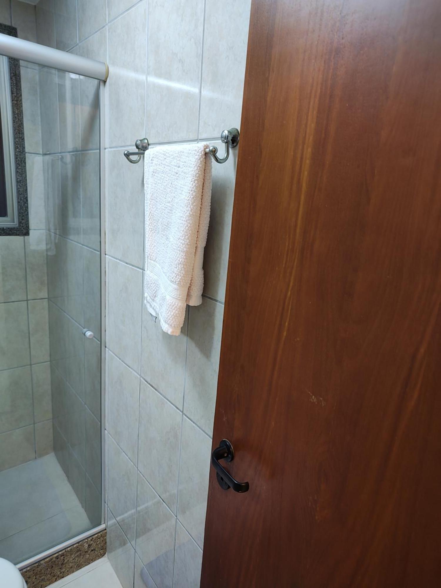 Hostel For One Com Quarto De Solteiro E Banheiro Privativos Vitória Eksteriør billede